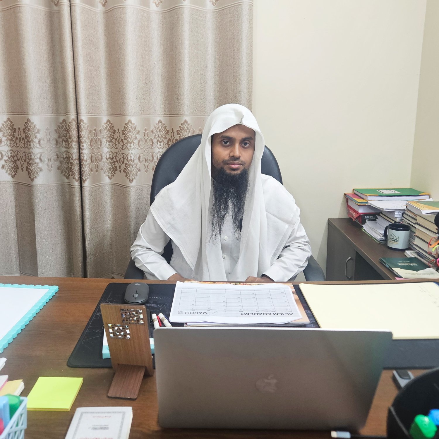 Home 89 Ustaz-Abdul-Hakim-Madani